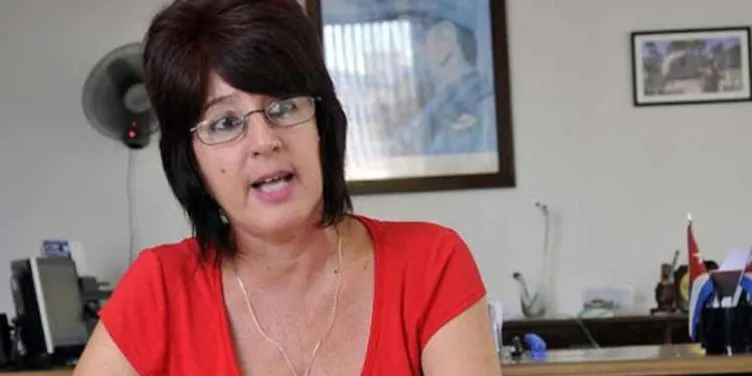 «Renuncia» la ministra de Trabajo, señalada por «falta de objetividad y sensibilidad»