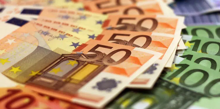 El euro alcanza récord en el mercado informal cubano