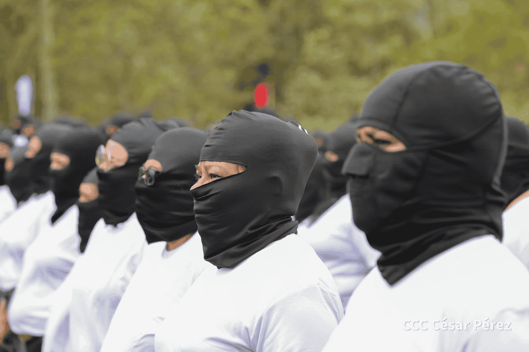 Vigilancia política del régimen se extiende en los colegios y centros de trabajos