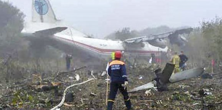 se-estrella-un-avion-con-49-personas-a-bordo