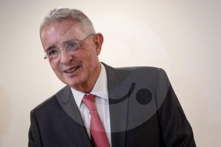 ¿Cómo será ejecutada la prisión domiciliaria de Álvaro Uribe Vélez? Estos son los detalles