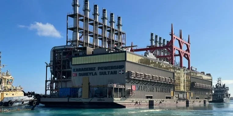 Siempre puede ser peor: Cuba dice adiós a la patana turca que generaba 240 megavatios