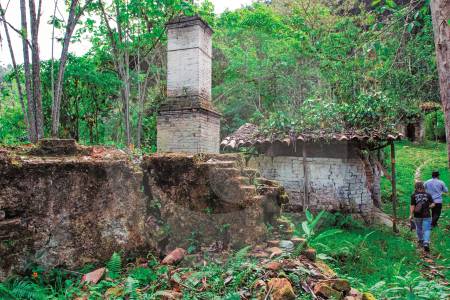 En Antioquia buscan rescatar la fábrica pionera de porcelana del país, un tesoro de 140 años
