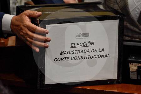 ¿Cómo es el proceso para elegir magistrados de la Corte Constitucional?