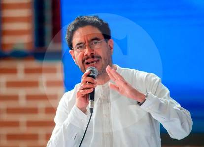 El Polo pide a Iván Cepeda liderar la candidatura presidencial del Pacto Histórico