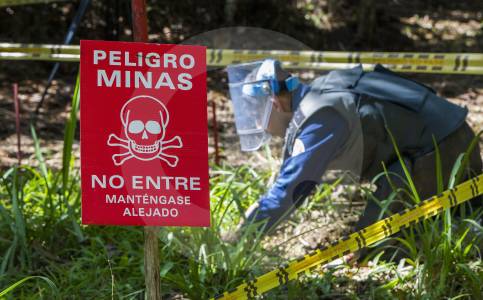 Empleado de una mina en el Nordeste de Antioquia resultó herido tras pisar mina antipersonal