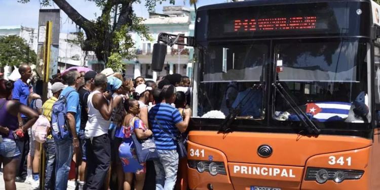 Cuba firma con Rusia declaración conjunta para “planificación y gestión del transporte”