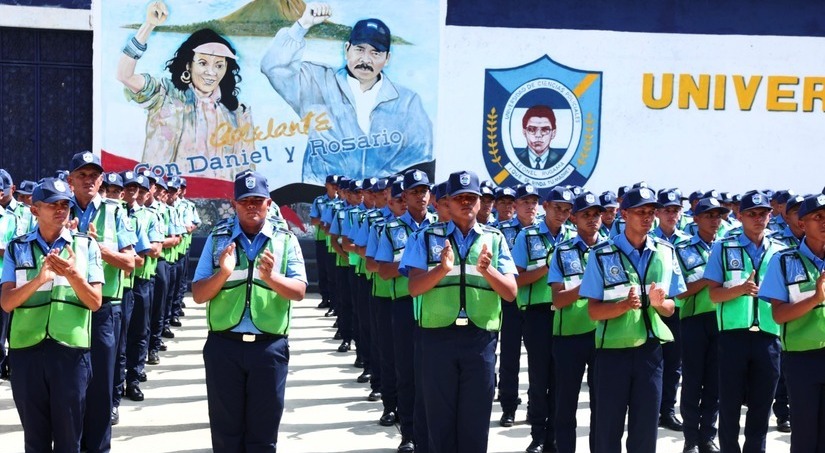 Murillo se toma la Policía sandinista «con permiso de Ortega»