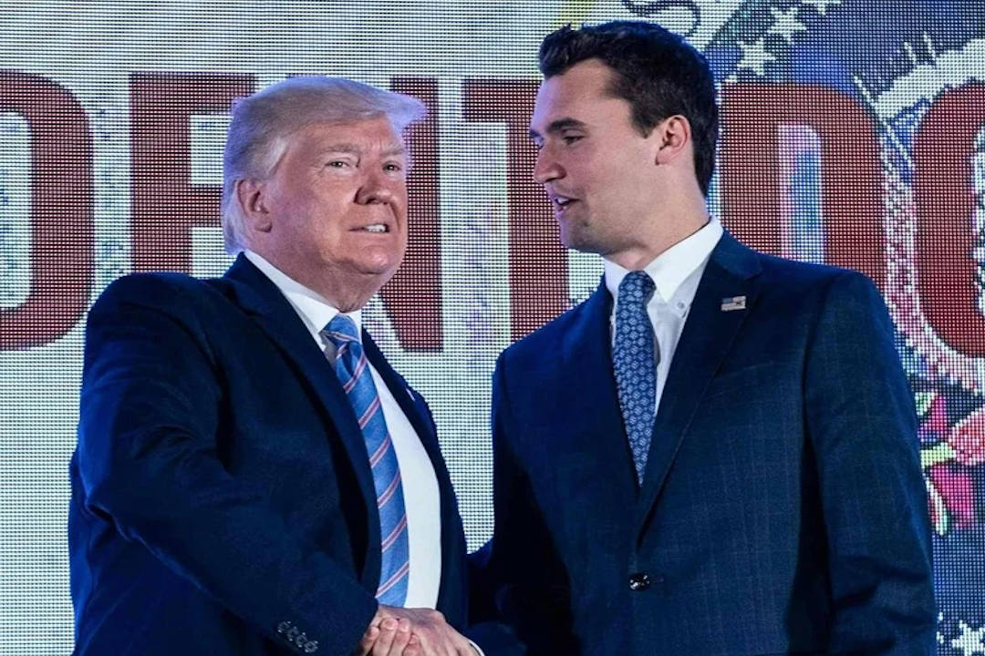 Asesinan a joven activista conservador, Charlie Kirk, en Estados Unidos