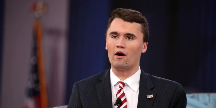 Muere tras ser baleado Charlie Kirk, figura clave del activismo juvenil conservador en EE.UU.