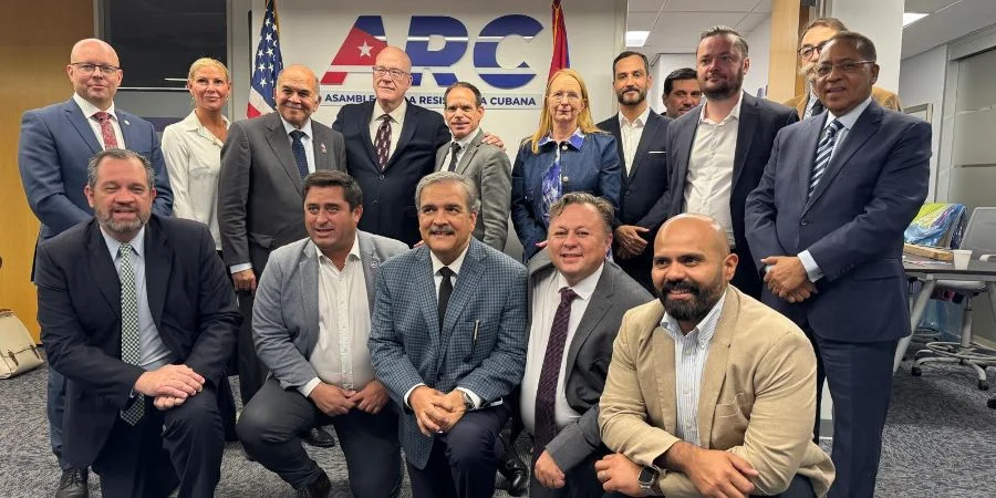 Diputados europeos denuncian en Miami el financiamiento de la UE al régimen cubano