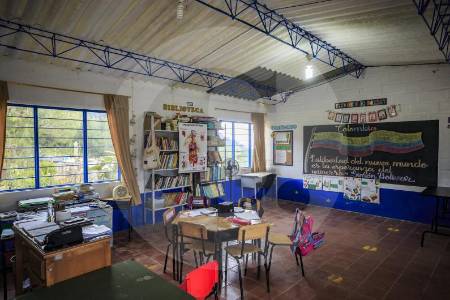 Así es ser docente en escuelas azotadas por el conflicto armado