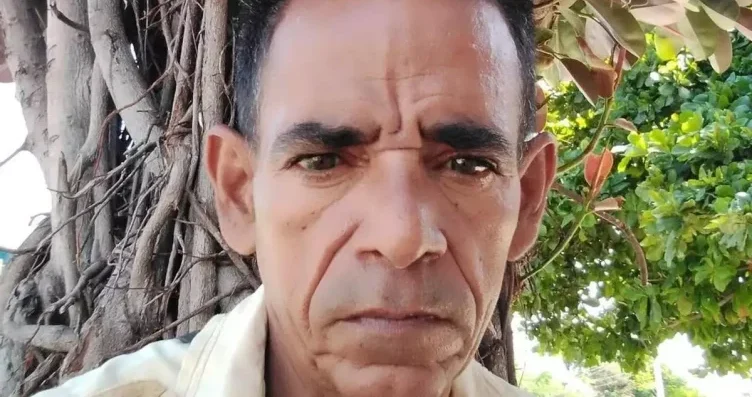 Cuatro años y medio de cárcel para un cubano por grabar con su móvil en la vía pública