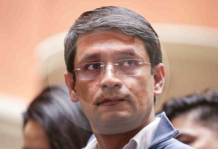¿Exembajador Camilo Romero se quedó sin abogado para retrasar los procesos en su contra?