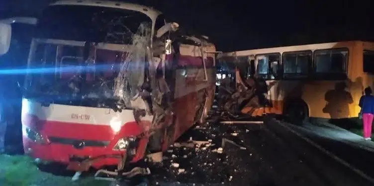 accidente-masivo-en-villa-clara-deja-mas-de-40-heridos,-entre-ellos-varios-ninos