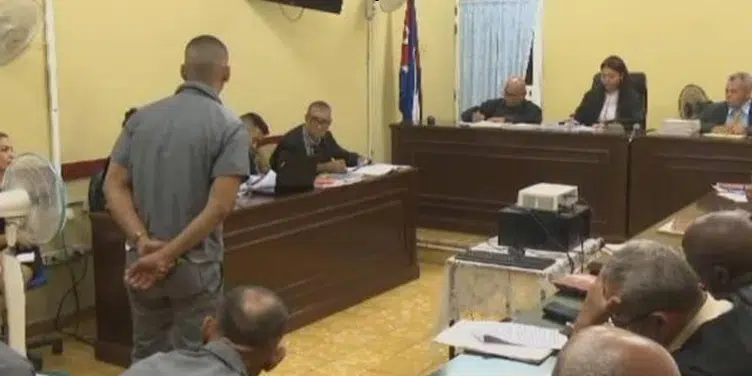 Régimen condena a 15 cubanos a hasta 9 años de cárcel por protestas de 2024 contra apagones