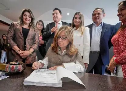 asi-es-la-ponencia-alternativa-de-la-reforma-a-la-salud:-¿va-a-solucionar-la-crisis?