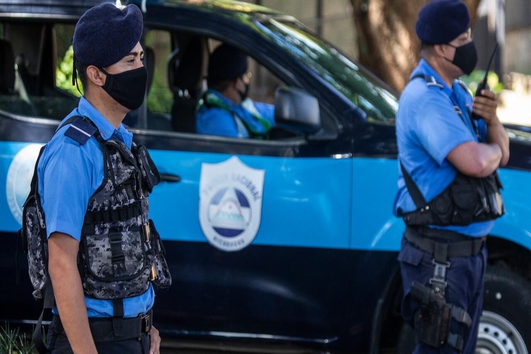 policia-revisa-miles-de-vehiculos-y-multa-a-centenares-de-conductores-–-nicaragua-investiga
