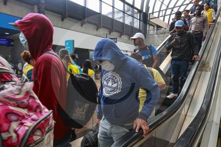 Ya van 12 vuelos y más de 300 deportados que llegan desde Panamá a Medellín este año