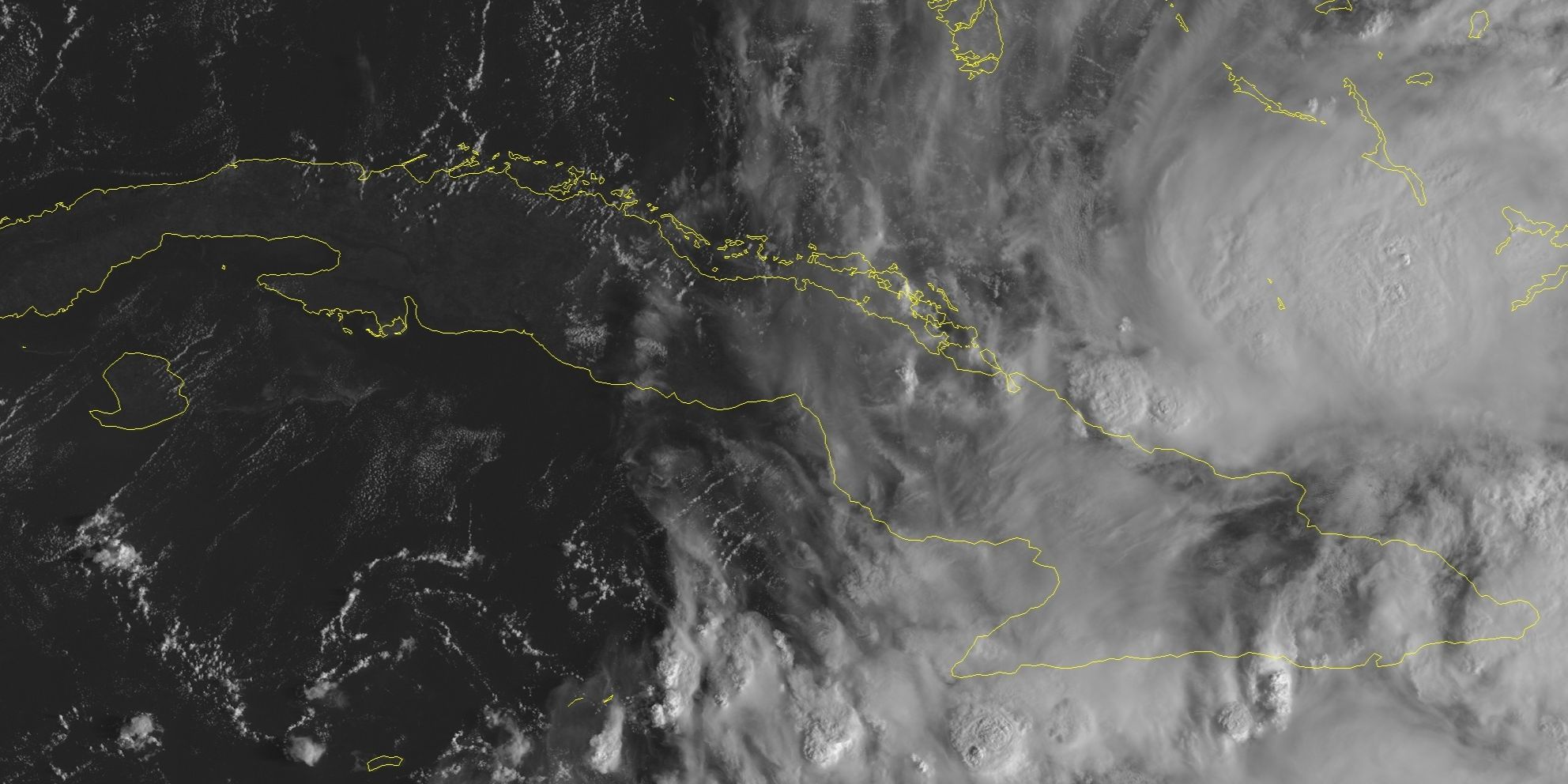 Sistema meteorológico sobre el oriente cubano gana fuerza: será tormenta tropical esta noche