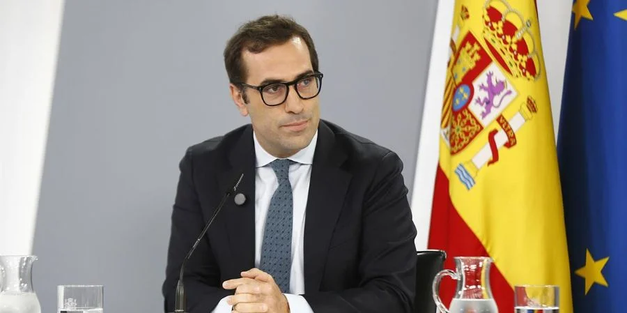 España tiende la mano al régimen cubano y «reestructura» más de 300 millones de su deuda
