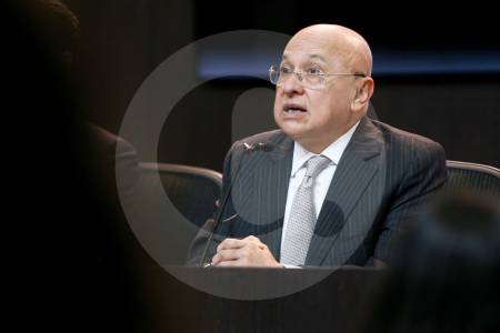Se complica el panorama para Montealegre: acumulan demandas contra su nombramiento