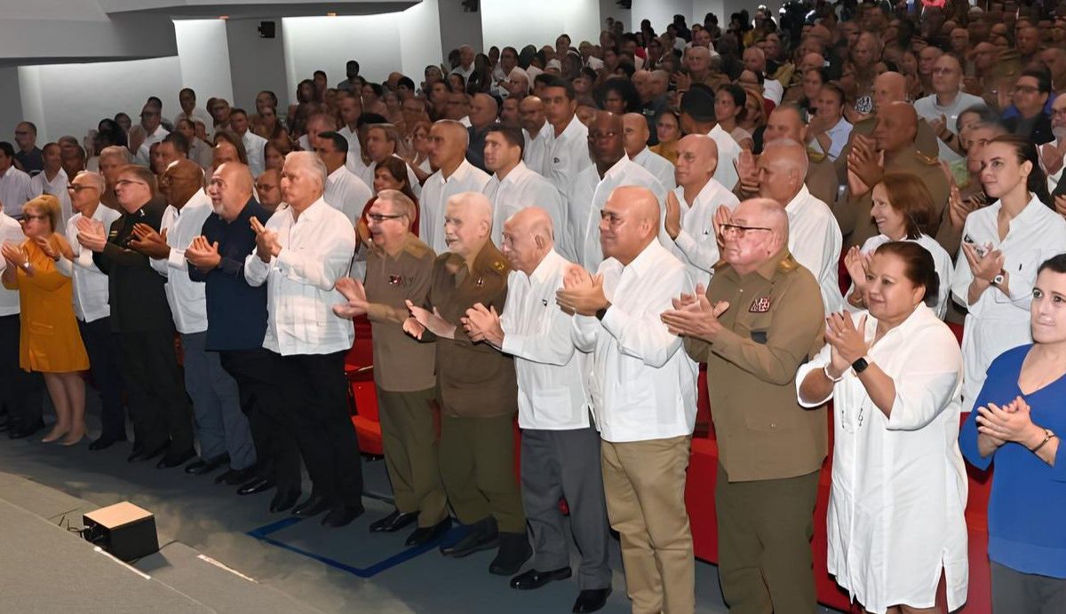 regimen-saca-a-raul-castro-a-tomar-el-aire-tras-rumores-de-su-muerte:-¿donde-y-para-que-reaparecio?