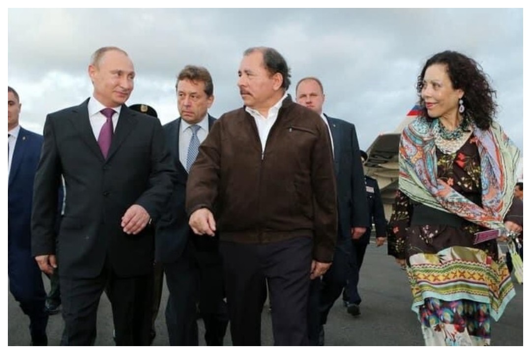 Murillo y Ortega se postran ante Putin: «aplaudimos su existencia» – Nicaragua Investiga