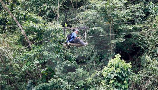 Buscan con drones a niño de nueve años que cayó de una garrucha a un río en Dabeiba, Antioquia