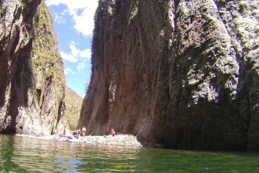 Prohíben entrada de turistas al cañón de Somoto por crecida del río Coco
