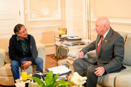 petro-se-reunio-con-el-encargado-de-negocios-de-ee-uu.-en-medio-de-crisis-diplomatica