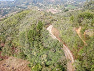 Con millonaria inversión, Gobernación de Antioquia pavimentará tramo entre San Vicente y El Peñol
