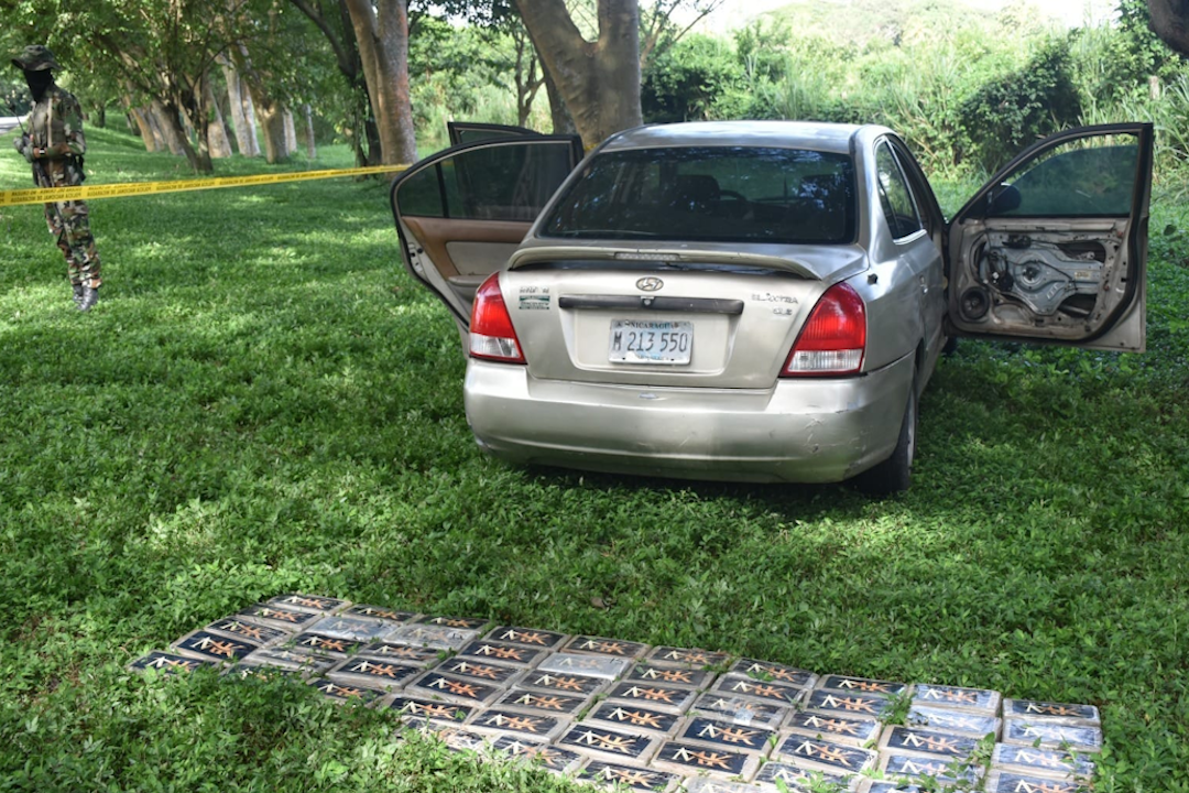 Ejército incauta droga en Rivas pero traficante escapa inexplicablemente