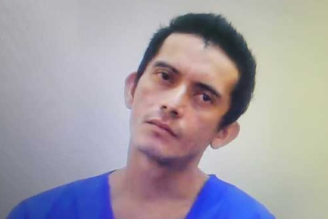 Suspenden juicio de paramilitar detenido con armamento de guerra