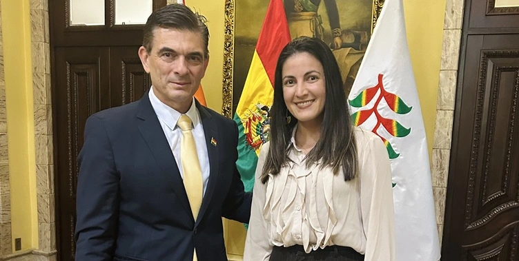 Presidente de Bolivia recibe a Rosa María Payá en su primer día de mandato