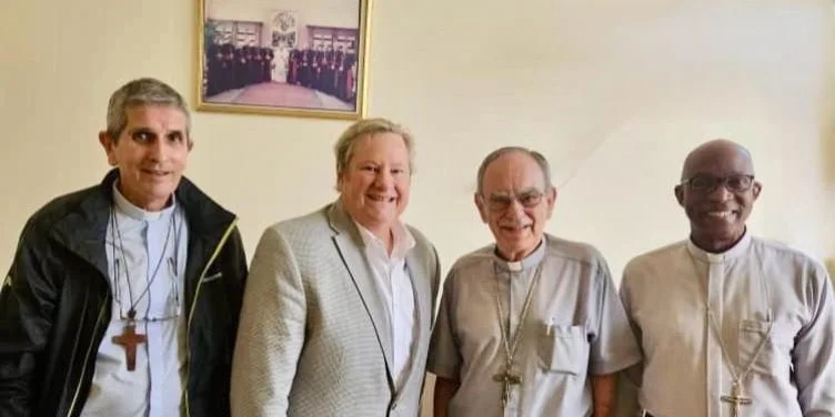 mike-hammer-se-reune-con-obispos-catolicos-para-coordinar-la-ayuda-de-eeuu.-al-oriente-de-cuba