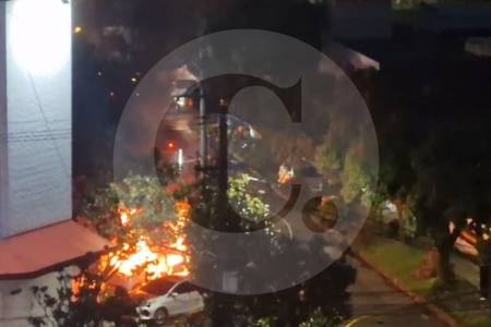 video-|-emergencia-en-envigado:-incendio-a-las-afueras-de-supermu-genero-momentos-de-angustia