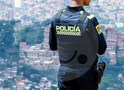 Un policía le habría disparado “accidentalmente” a su esposa en Boyacá: la mujer murió
