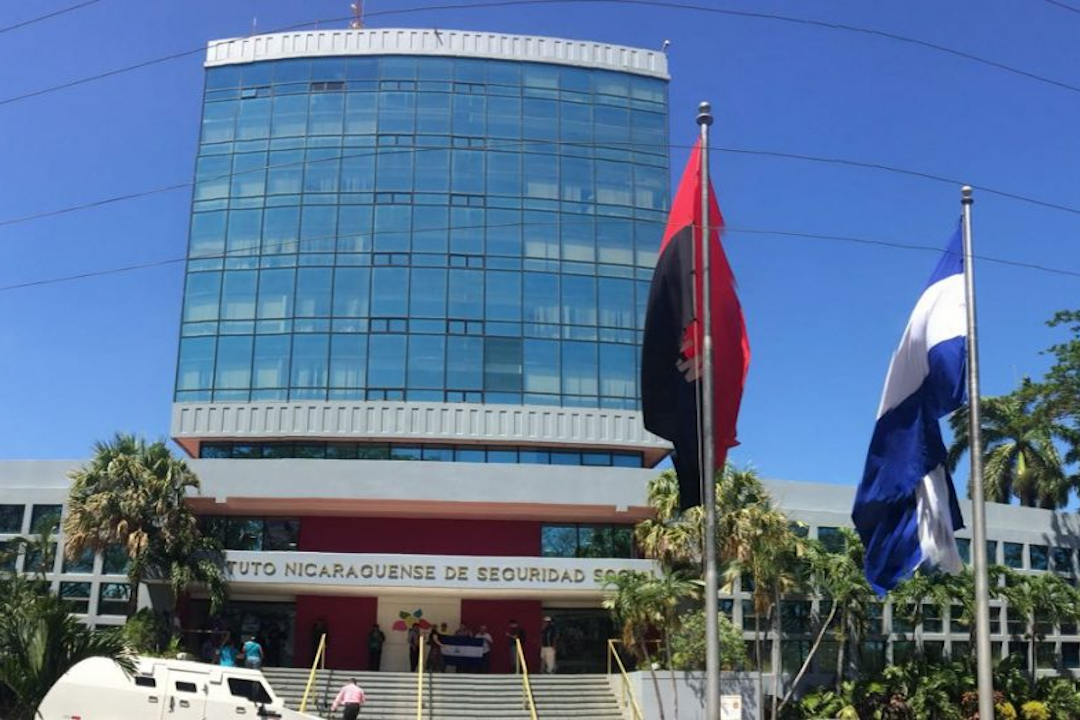 «Tendría que cambiar el gobierno» para evitar colapso del INSS