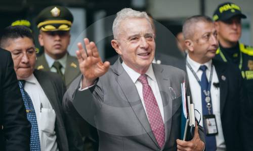 el-juicio-del-siglo:-uribe-condenado-y-absuelto-en-un-mismo-ano