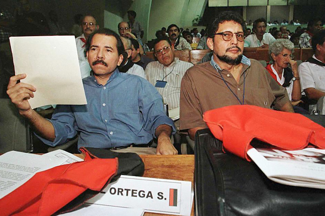 la-trayectoria-politica-de-bayardo-arce-hasta-su-caida-en-desgracia-–-nicaragua-investiga