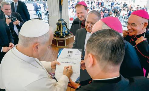 la-historia-de-como-el-papa-leon-xiv-termino-afiliado-a-una-cooperativa-de-antioquia