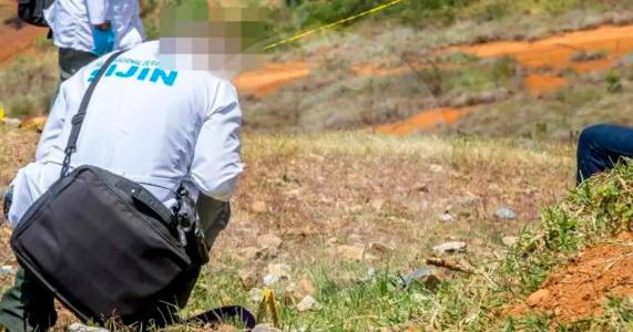 policias-de-la-sijin-fueron-acusados-de-extorsionar-a-un-volquetero-en-girardota,-antioquia