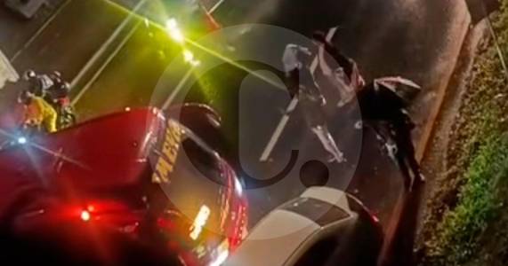 Tractomula, bus y carro particular se chocaron en vía de Girardota