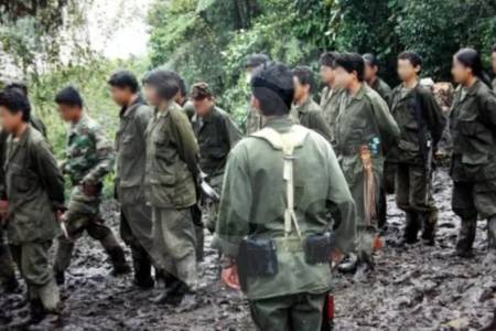 rescatan-a-12-menores-de-red-de-reclutamiento-de-“ivan-mordisco”:-hay-21-capturados