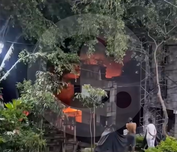 incendio-en-parqueadero-de-bello-dejo-tres-carros-totalmente-destruidos