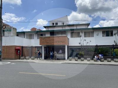 hace-9-meses-no-les-pagan-a-profesionales-del-hospital-de-caldas,-antioquia,-por-deudas-de-eps