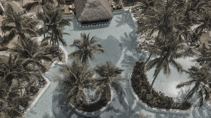 editorial:-la-debacle-hotelera-en-cuba