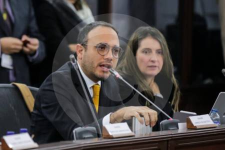 primicia-|-alfredo-deluque-seria-la-carta-de-de-la-espriella-para-ocupar-la-presidencia-del-senado