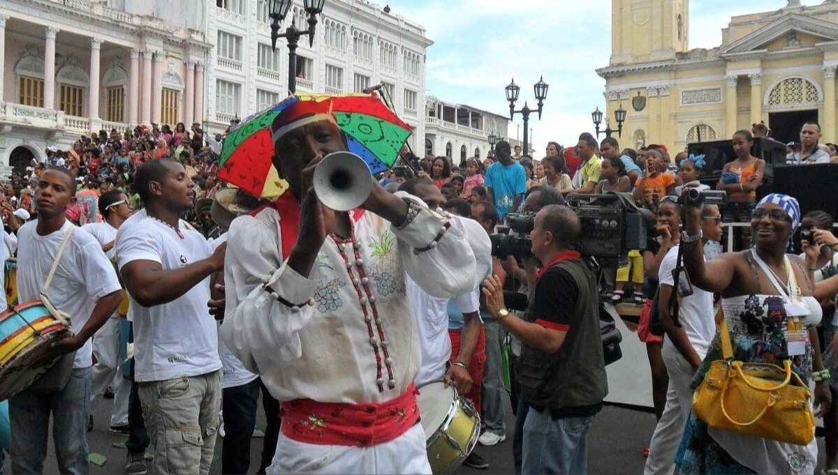 santiago-de-cuba-suspende-las-congas-de-san-juan-por-la-‘situacion-politica-ideologica’